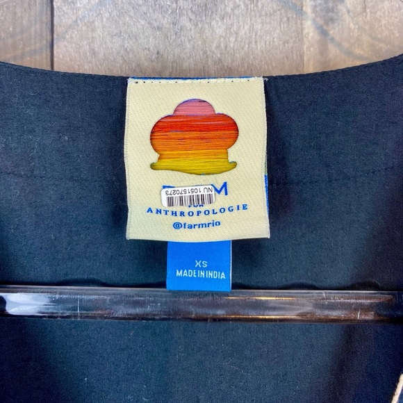 FARM Rio V-Neck Printed Tunic Dress in Green Size Extra Small. - Picture 10 of 15